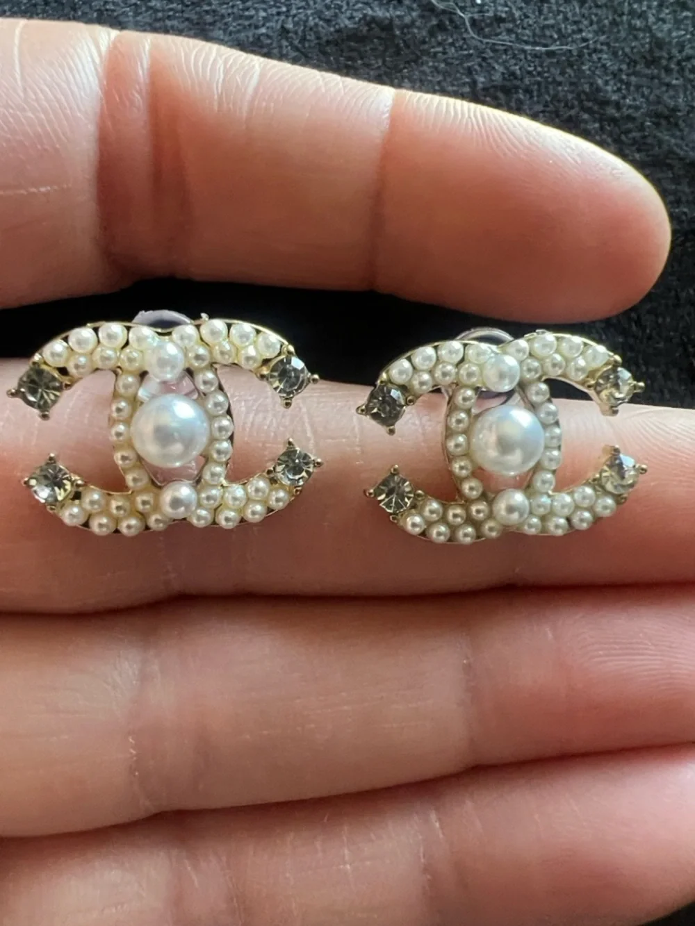CHANEL Pearl & Crystal Earrings in Ivory and Gold - Picture 3 of 7